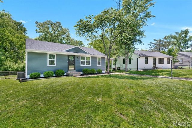 10814 Vargas Drive, St Louis, MO 63123