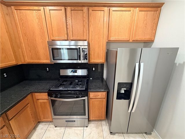 9852 Twilight Walk Avenue, Las Vegas, NV 89149