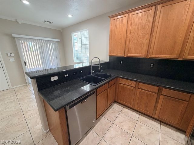 9852 Twilight Walk Avenue, Las Vegas, NV 89149