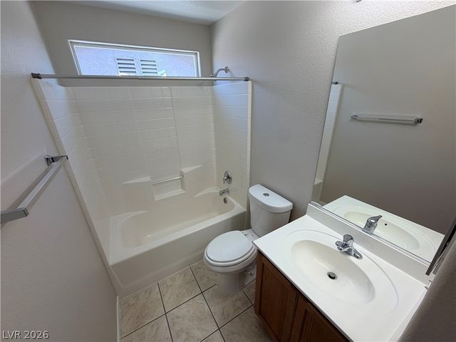9852 Twilight Walk Avenue, Las Vegas, NV 89149