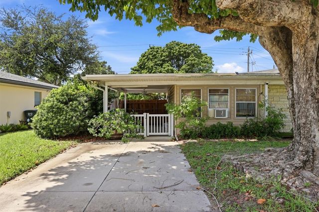 1302 32ND STREET W, Bradenton, FL 34205