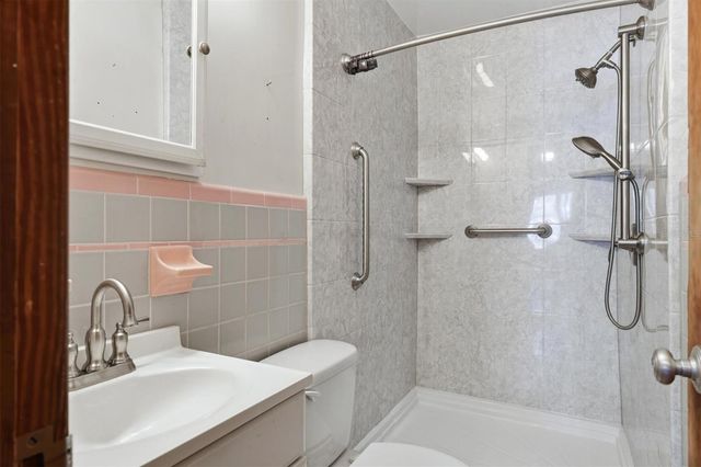1302 32ND STREET W, Bradenton, FL 34205
