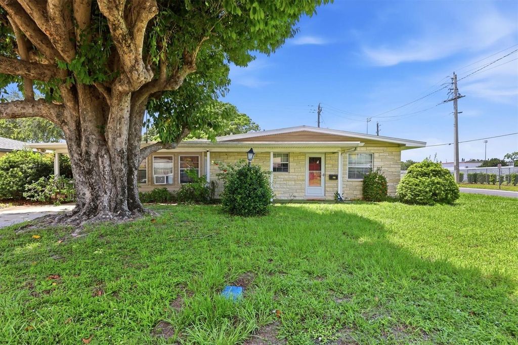 1302 32ND STREET W, Bradenton, FL 34205