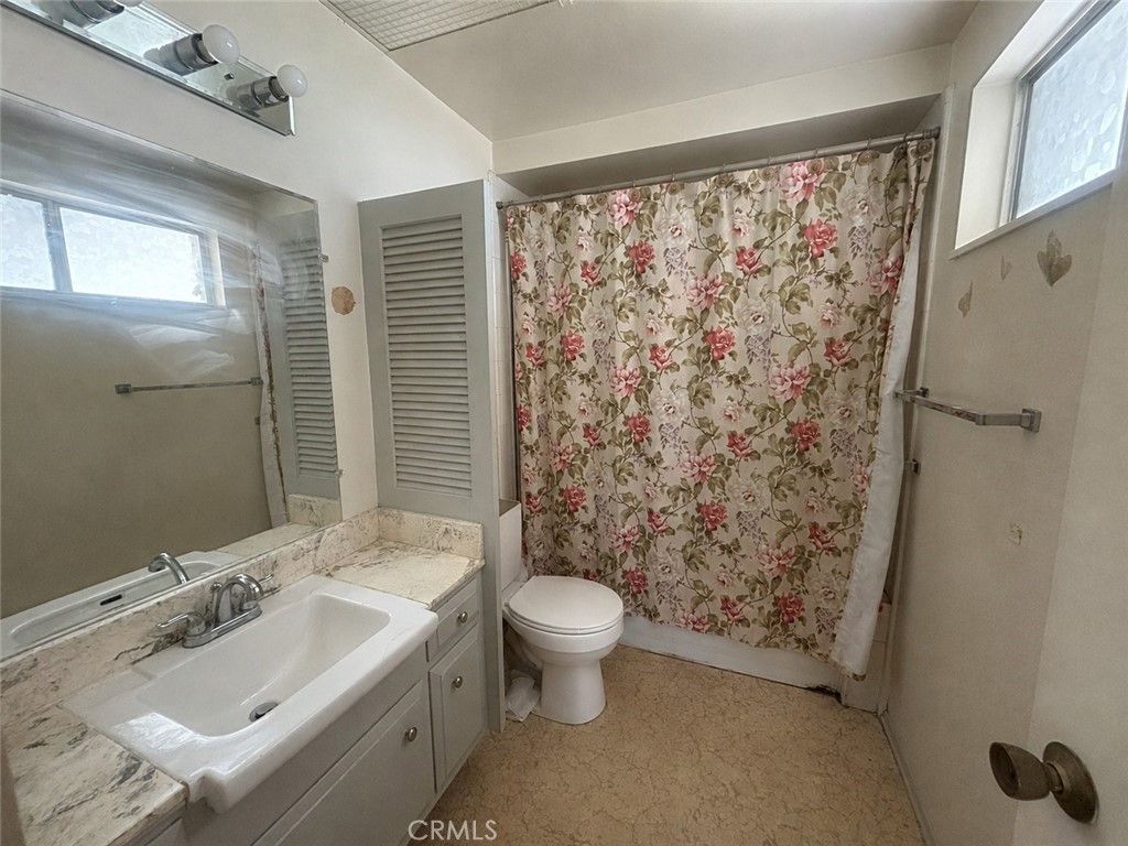 Image 10 of property listing at 995 Glencliff Street, La Habra, CA 90631