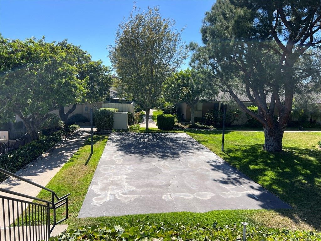 Image 13 of property listing at 995 Glencliff Street, La Habra, CA 90631