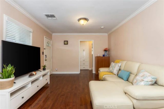 1632 W Gardena Boulevard, Gardena, CA 90247