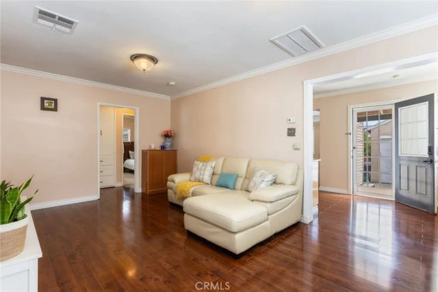 1632 W Gardena Boulevard, Gardena, CA 90247