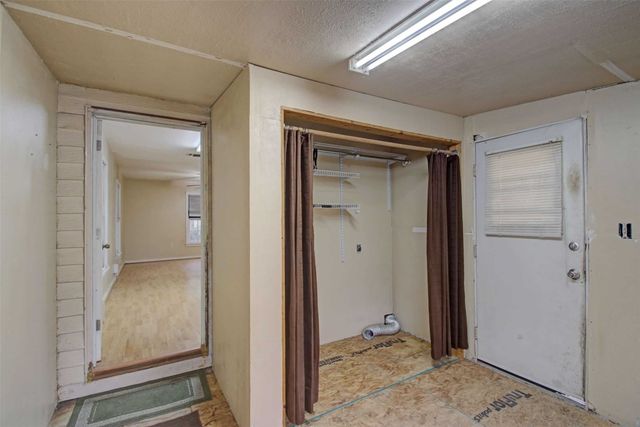 415 Turner Street, Cleburne, TX 76033