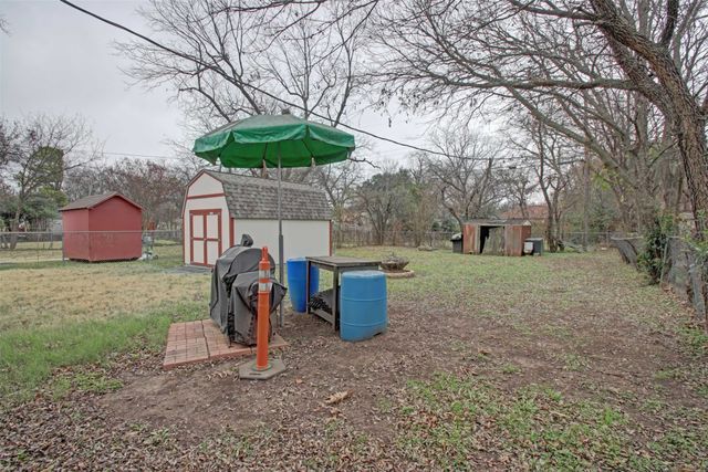 415 Turner Street, Cleburne, TX 76033