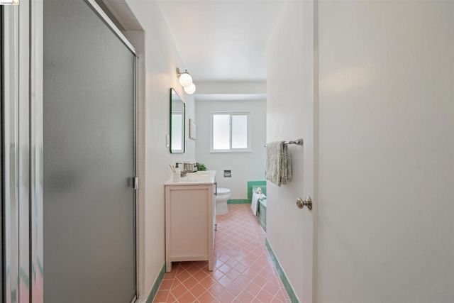 2165 Strang Ave, Castro Valley, CA 94578