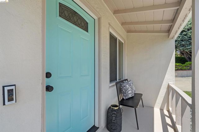 2165 Strang Ave, Castro Valley, CA 94578