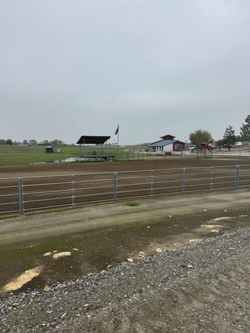 37647 Verde Avenue, Madera, CA 93636