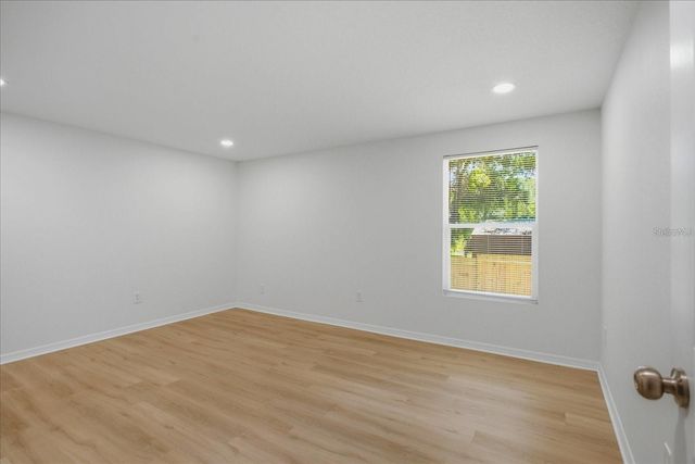 816 WOODLAND AVENUE, Leesburg, FL 34748