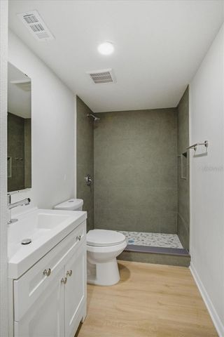 816 WOODLAND AVENUE, Leesburg, FL 34748