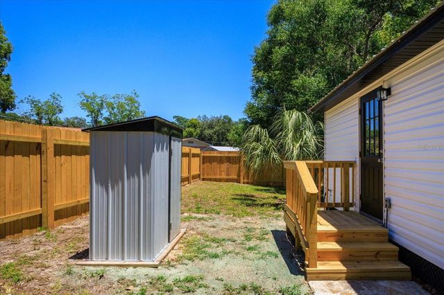 816 WOODLAND AVENUE, Leesburg, FL 34748