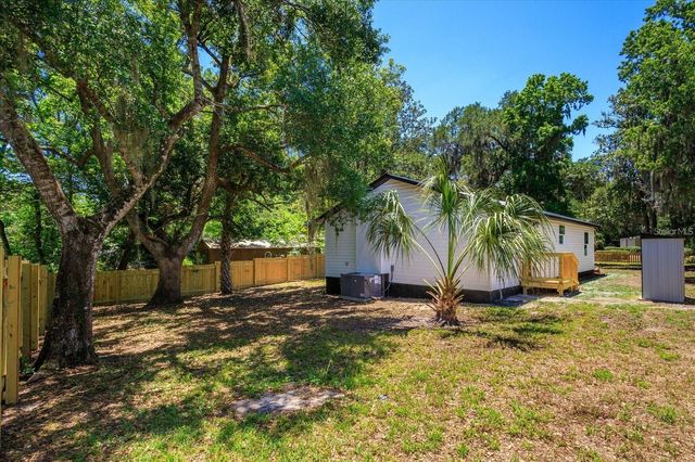 816 WOODLAND AVENUE, Leesburg, FL 34748