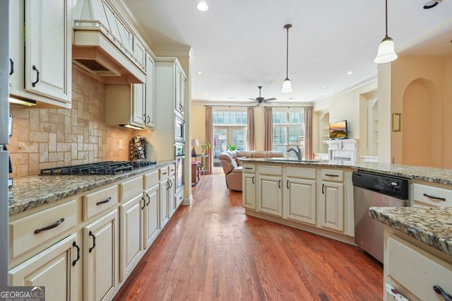 900 Telfair Close, Sandy Springs, GA 30350