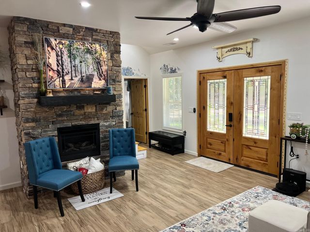 25 Laura's Loop, Heber Springs, AR 72543