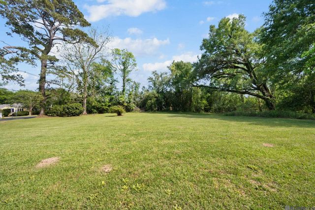 7122 Highland, Baton Rouge, LA 70808