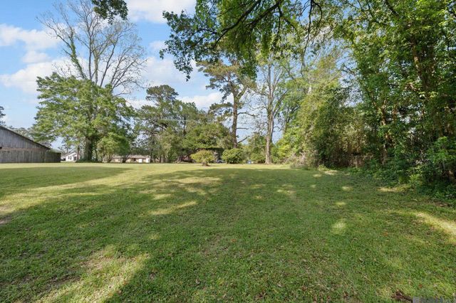 7122 Highland, Baton Rouge, LA 70808