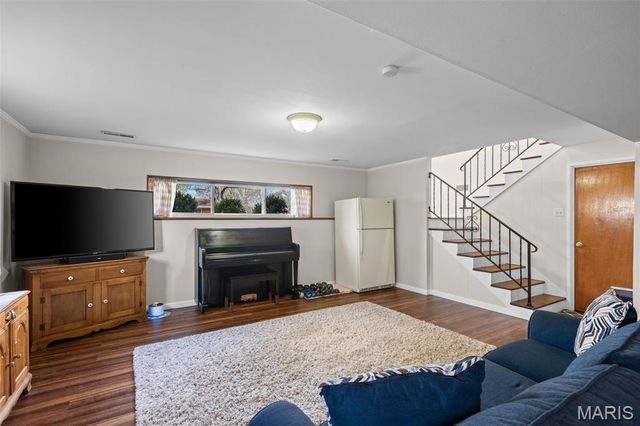 5100 Caribee Drive, St Louis, MO 63128