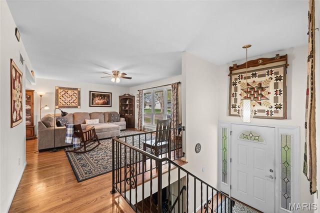 5100 Caribee Drive, St Louis, MO 63128