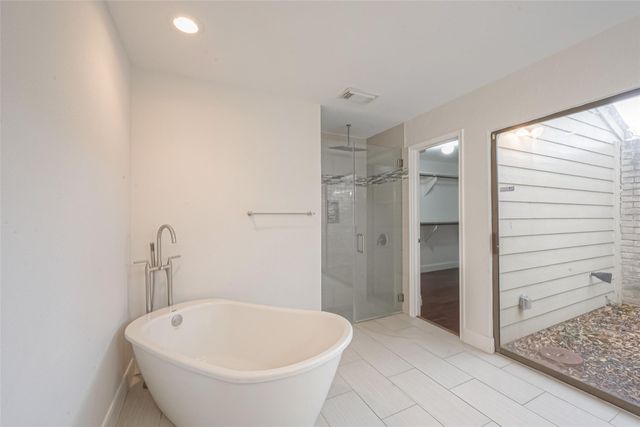 12127 Carriage Hill Drive, Houston, TX 77077