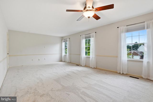 10159 WOODBURY DR, Manassas, VA 20109