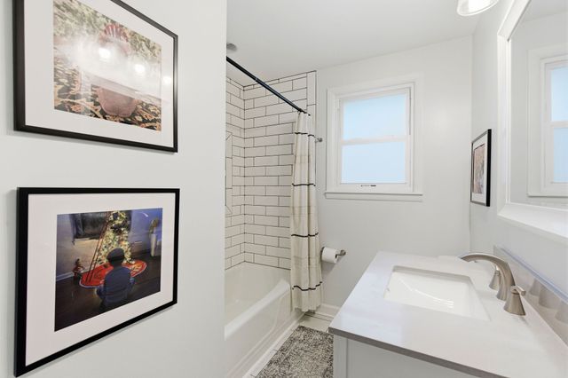 6305 Saint Henry Dr, Nashville, TN 37205
