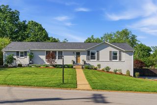 6305 Saint Henry Dr, Nashville, TN 37205