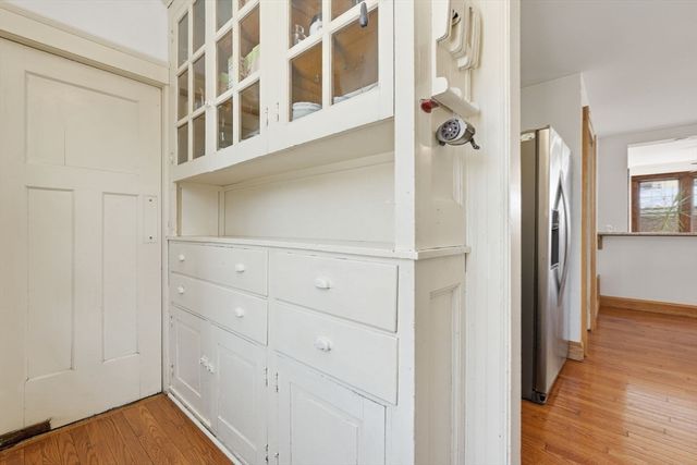 4 School St, Northampton, MA 01060