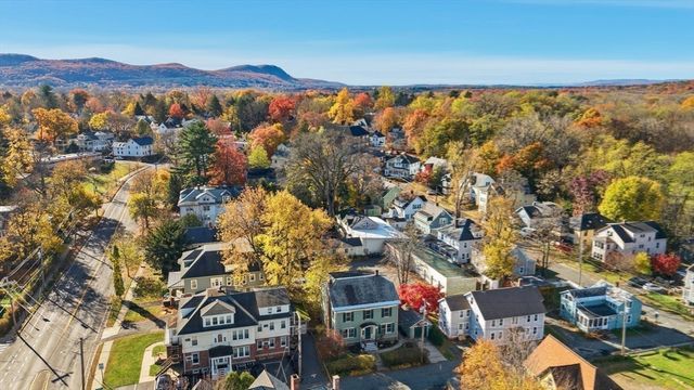 4 School St, Northampton, MA 01060