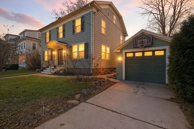 4 School St, Northampton, MA 01060