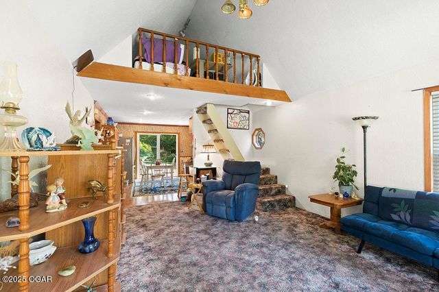 204 Cross Street, Sarcoxie, MO 64862