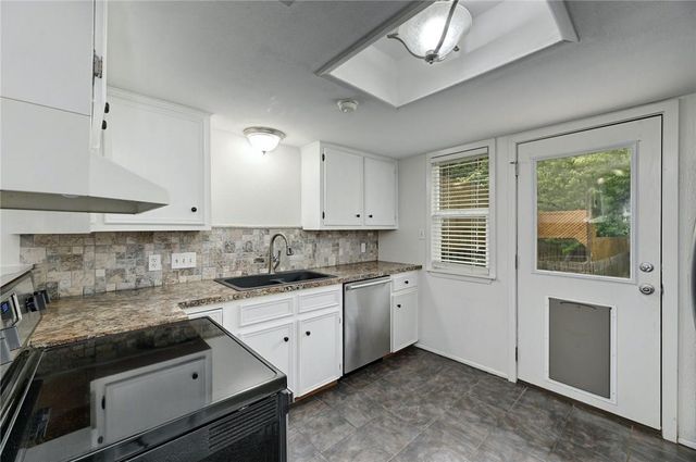 5616 S Oak BLVD B, Austin, TX 78735