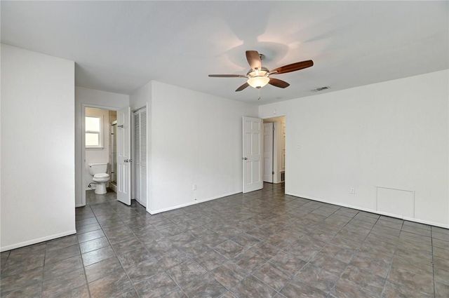 5616 S Oak BLVD B, Austin, TX 78735