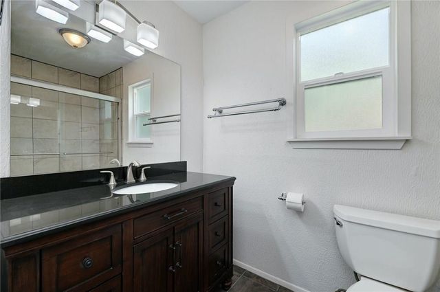 5616 S Oak BLVD B, Austin, TX 78735