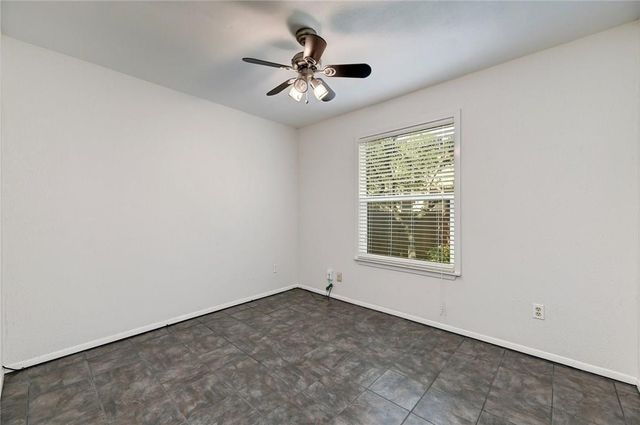 5616 S Oak BLVD B, Austin, TX 78735