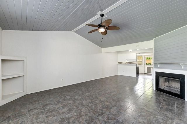 5616 S Oak BLVD B, Austin, TX 78735