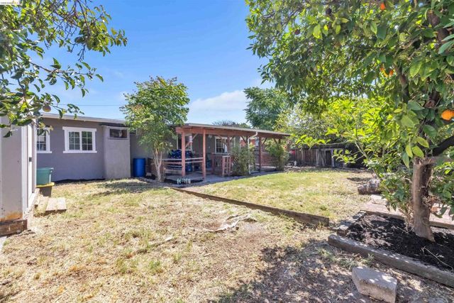 2631 Mayfair Ave, Concord, CA 94520