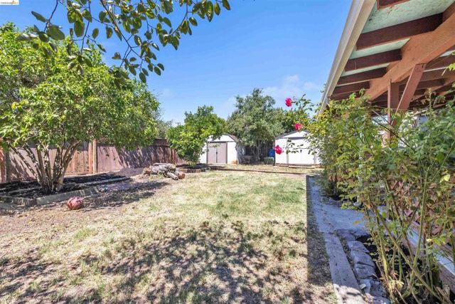 2631 Mayfair Ave, Concord, CA 94520