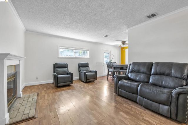 2631 Mayfair Ave, Concord, CA 94520