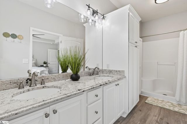 218 Willowgreen Way, Greer, SC 29651