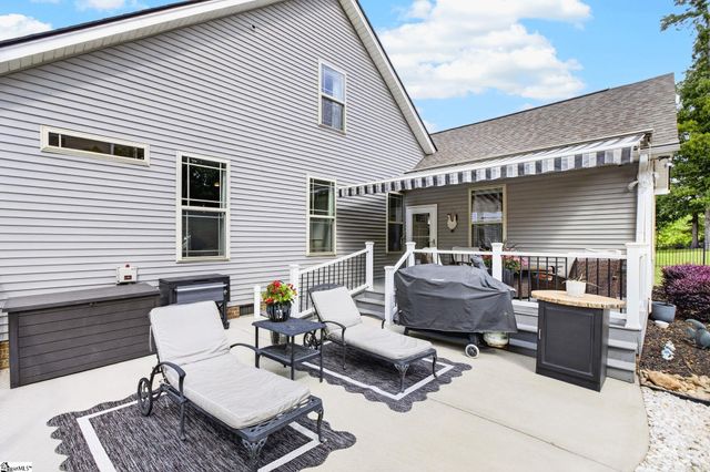 218 Willowgreen Way, Greer, SC 29651