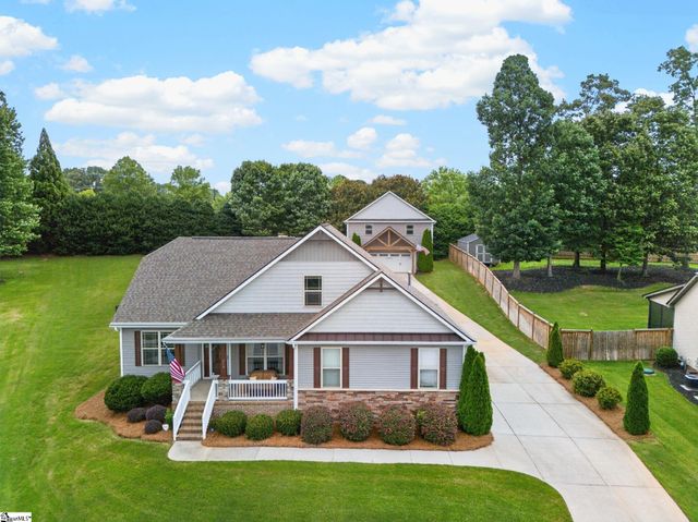 218 Willowgreen Way, Greer, SC 29651