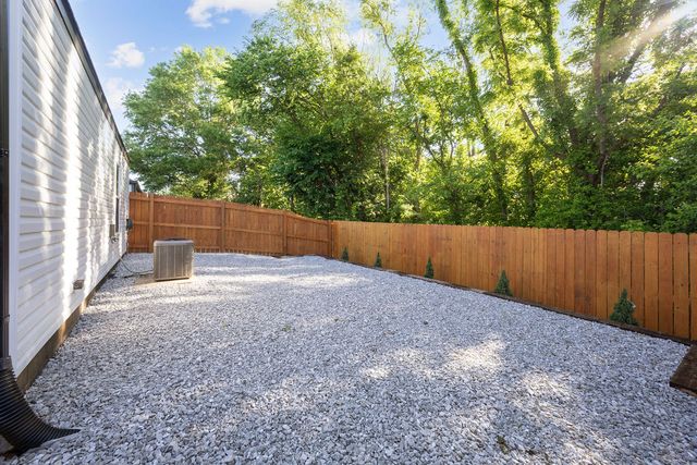 9 Brookhollow Place, Bentonville, AR 72712