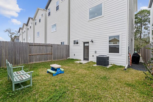 4862 Brinkman Street, Houston, TX 77018