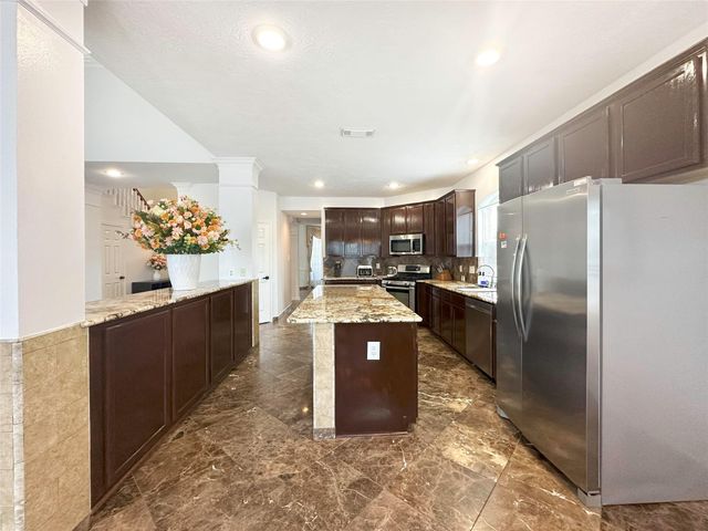 12114 Saybrook Point Lane, Tomball, TX 77375