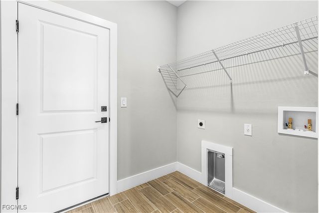 4113 SW 8th CT, Cape Coral, FL 33914