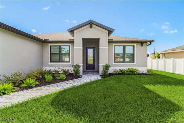 4113 SW 8th CT, Cape Coral, FL 33914